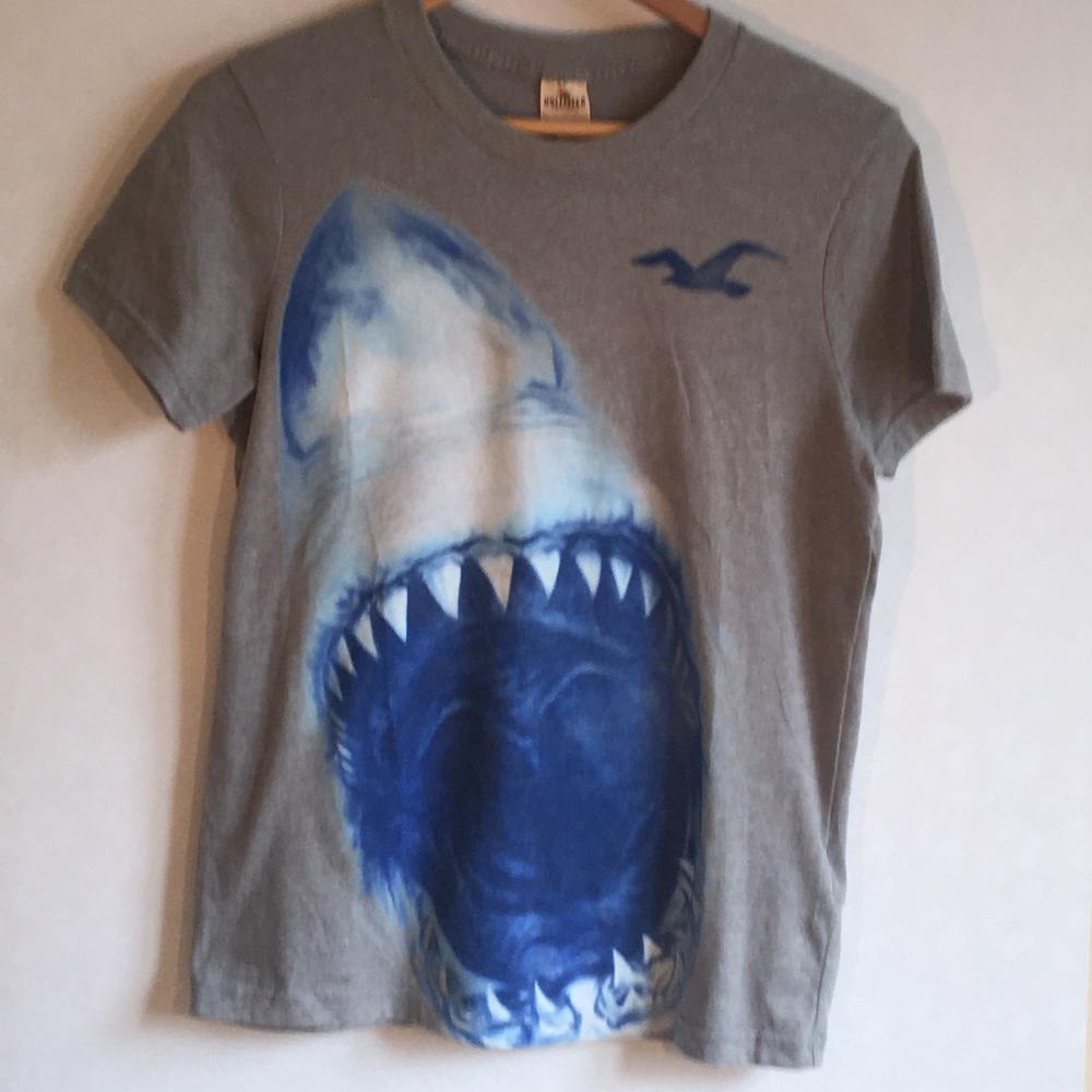 Hollister Graphic Shark Soft Casual Mens Short Sleeve Tee Shirt